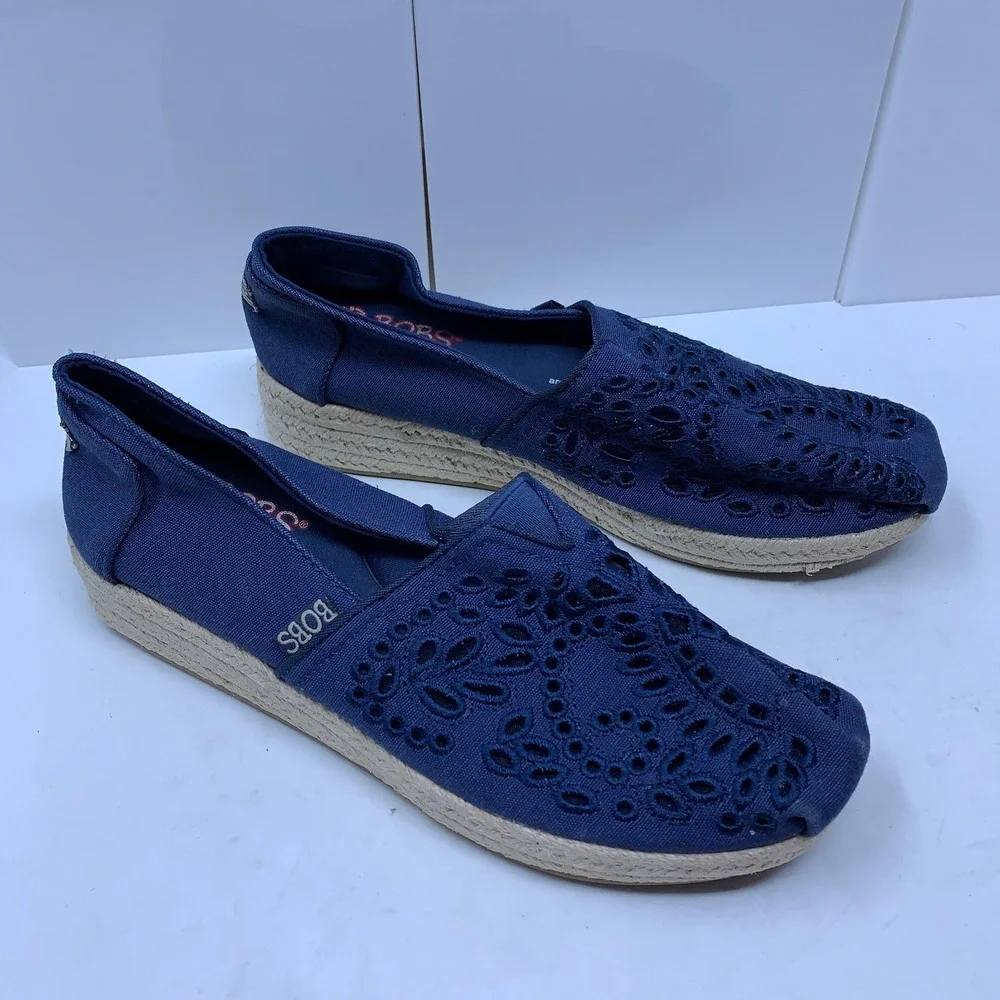 Skechers BOBS Womens 7 Navy Eyelet Lace Crochet Espadrille Slip On Flats 34469